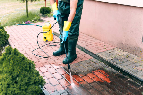 Best Garage Pressure Washing  in Alice, TX
